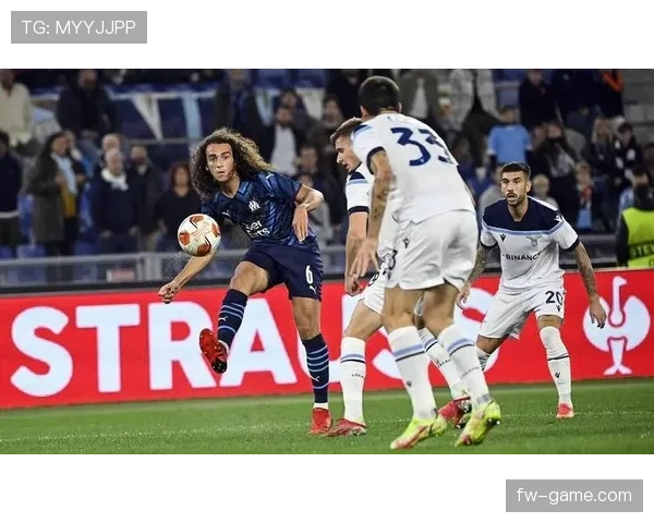 法甲转会窗口临近，多支劲旅激烈争夺明星球员引关注