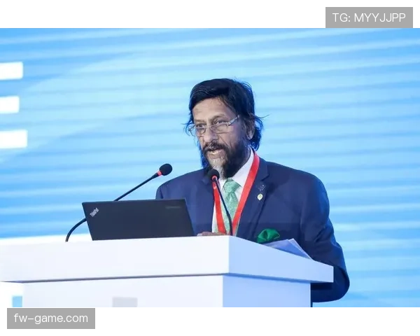 杜埃 vs 亚马尔：新星崛起路径与未来天花板差距