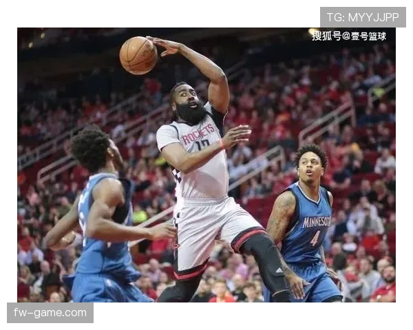 普尔无球跑动制造错位，拉开空间效率提升